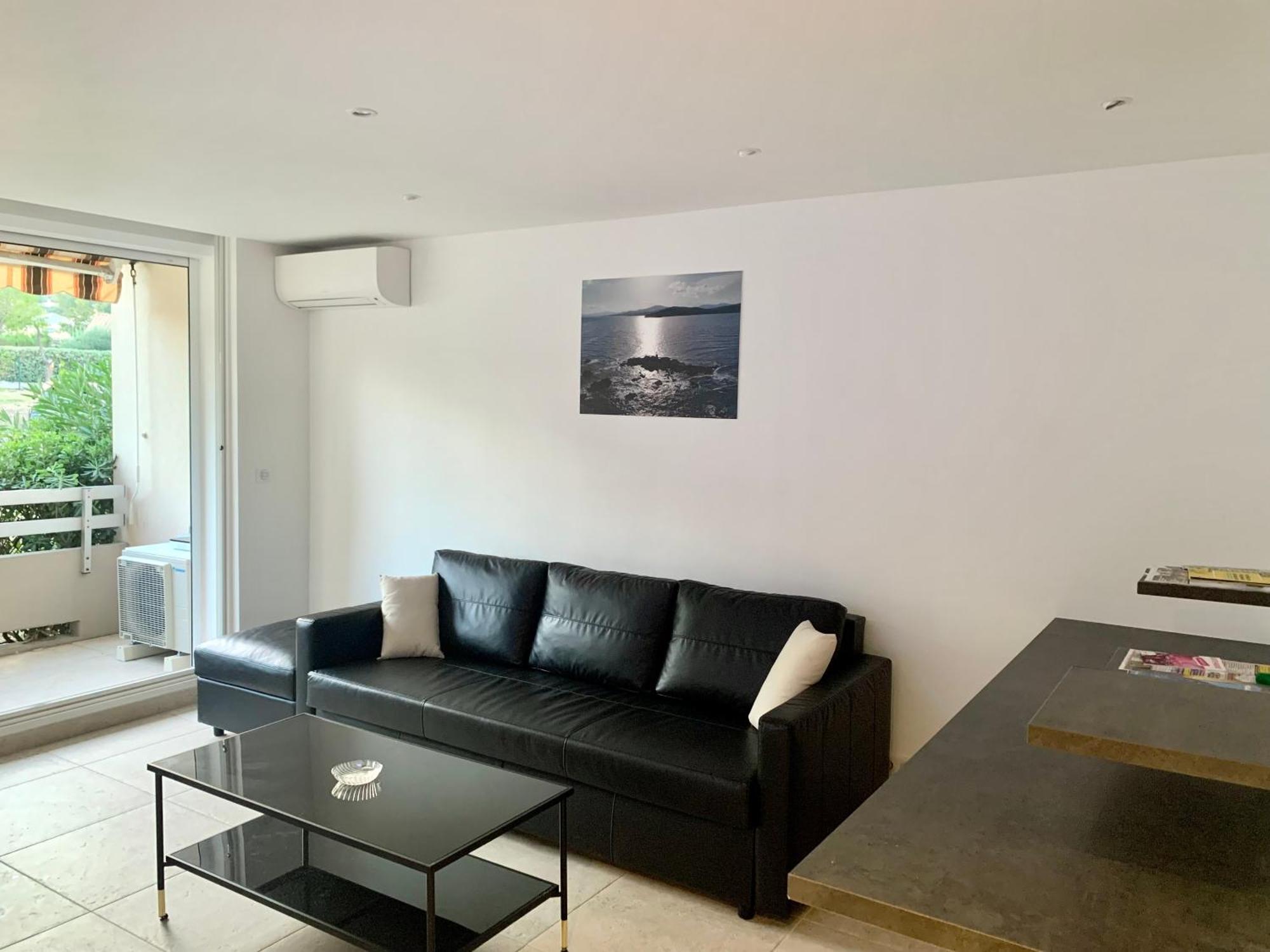 Grand Studio Standing Avec Terrasse Et Parking Sainte-Maxime Exterior foto