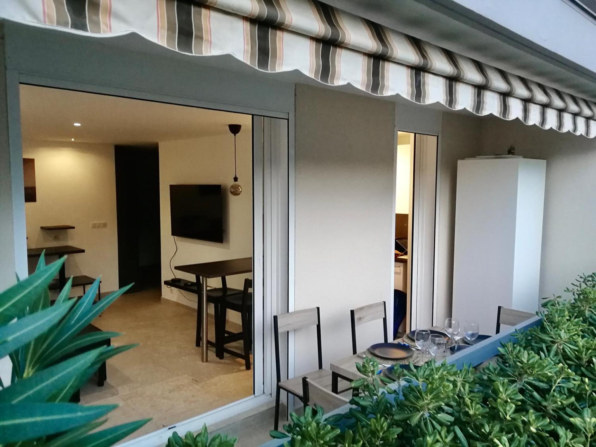 Grand Studio Standing Avec Terrasse Et Parking Sainte-Maxime Exterior foto